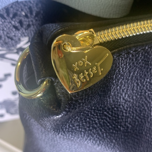 Betsey Johnson black & white with rose print and light blue bow trim - Picture 9 of 10